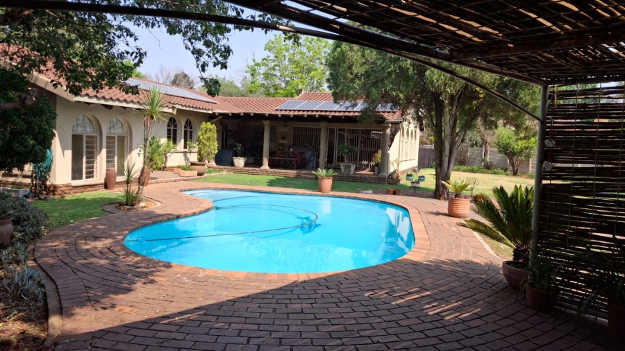 4 Bedroom Property for Sale in Vaalpark Free State